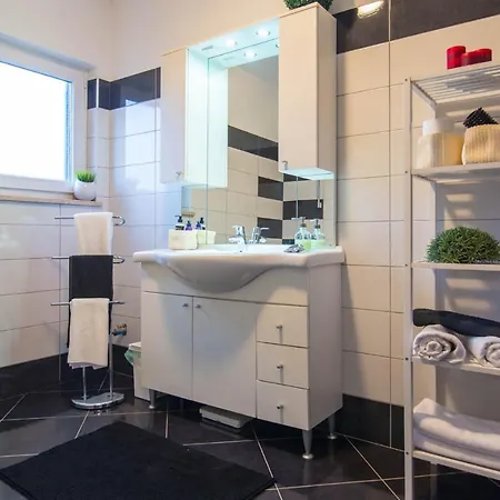 House Paola Дом отдыха