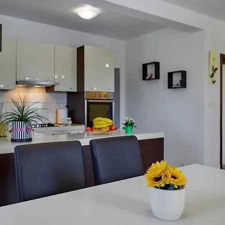 House Paola Ferienhaus Bibici
