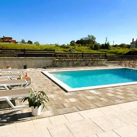 House Paola * Bibici